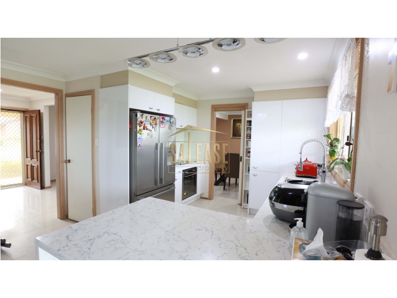 9 Croatia Place, Quakers Hill NSW 2763