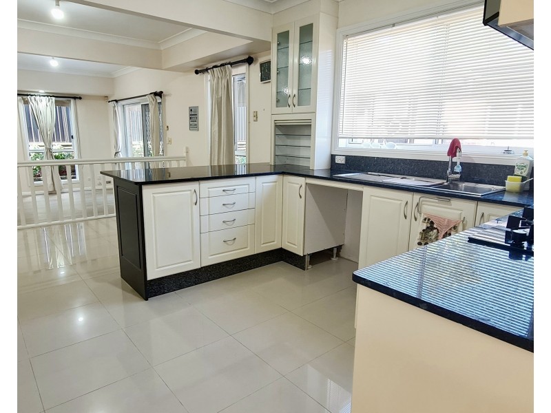 27 Darlington Drive, Cherrybrook NSW 2126