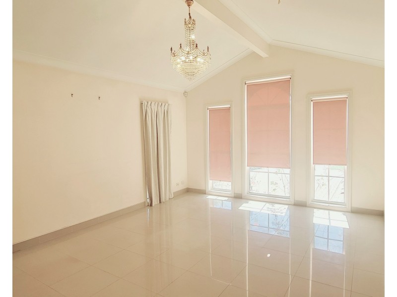 27 Darlington Drive, Cherrybrook NSW 2126