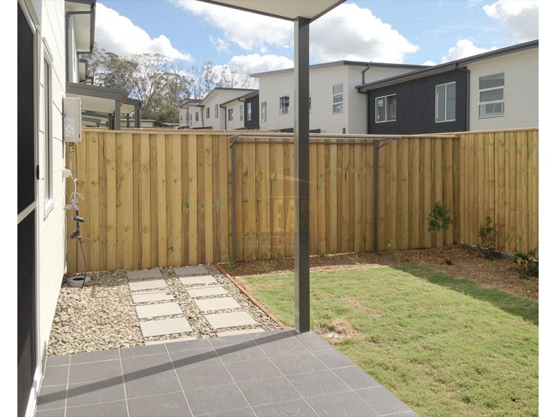 50 Mellish Pde, Glenfield NSW 2167