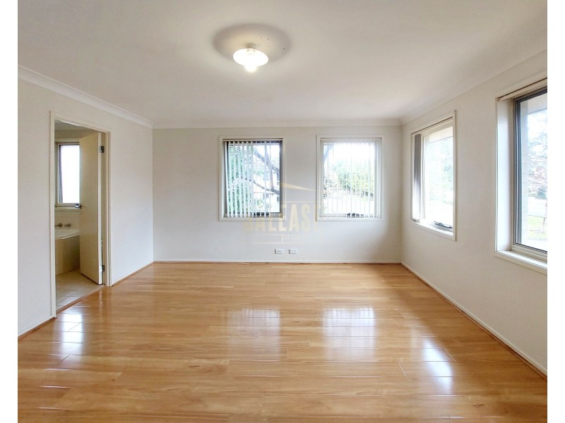 27 Morningside Parade, Holsworthy NSW 2173