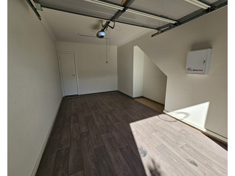 51 Hennessy Avenue, Moorebank NSW 2170