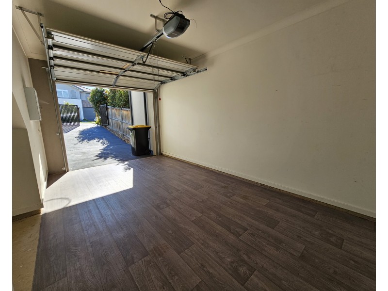51 Hennessy Avenue, Moorebank NSW 2170