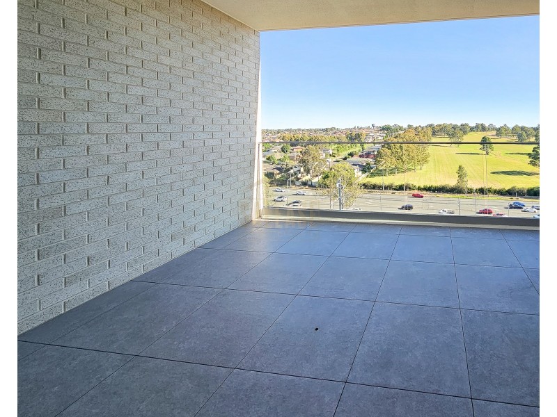 817/32 Civic Way, Rouse Hill NSW 2155