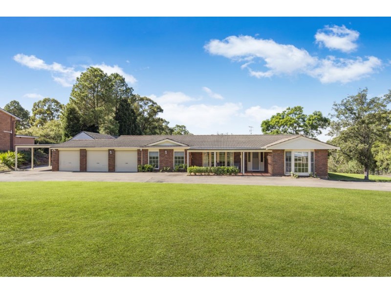 14 Emperor Place, Kenthurst NSW 2156