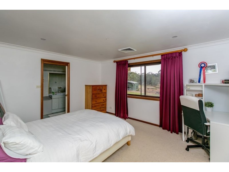 142 Glenidol Road, Oakville NSW 2765