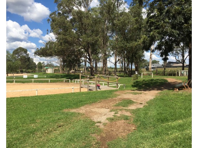 42 Maguires Road, Maraylya NSW 2765