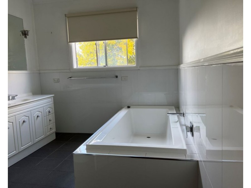 42 Maguires Road, Maraylya NSW 2765