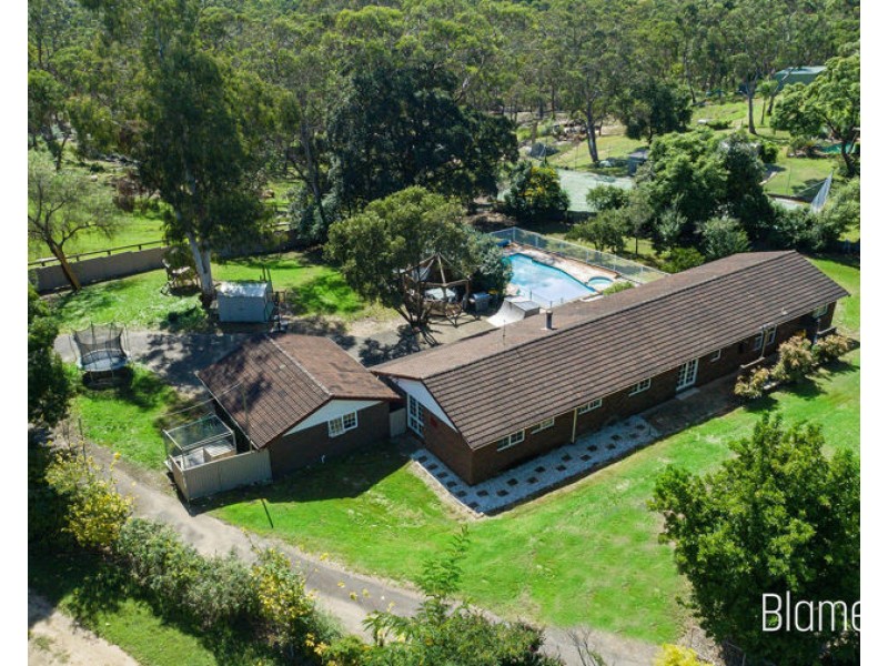15 Lang Road, Kenthurst NSW 2156