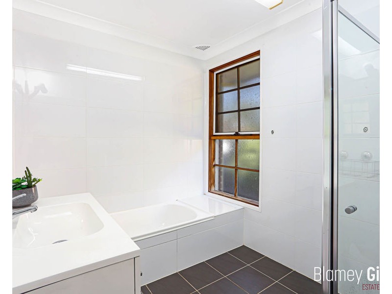 15 Lang Road, Kenthurst NSW 2156