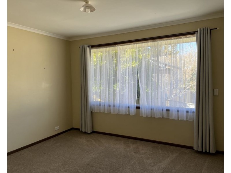 39 Burralow Road, Kurrajong Heights NSW 2758