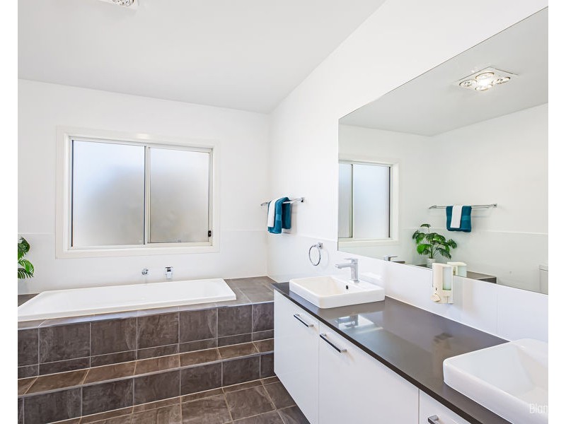 14 Wianamatta Circuit, Cattai NSW 2756