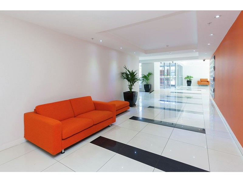 08 8 Cordelia Street, South Brisbane QLD 4101