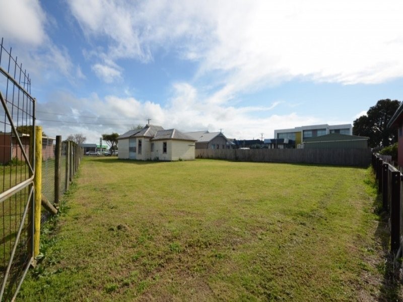 142 Percy Street, Portland VIC 3305
