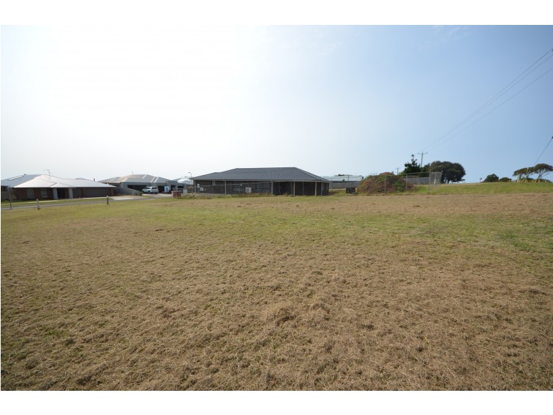 14 Neptune Avenue, Portland VIC 3305