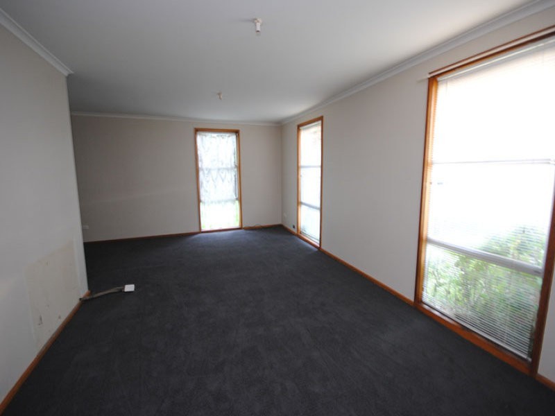 73 Lindsay Street, Heywood VIC 3304