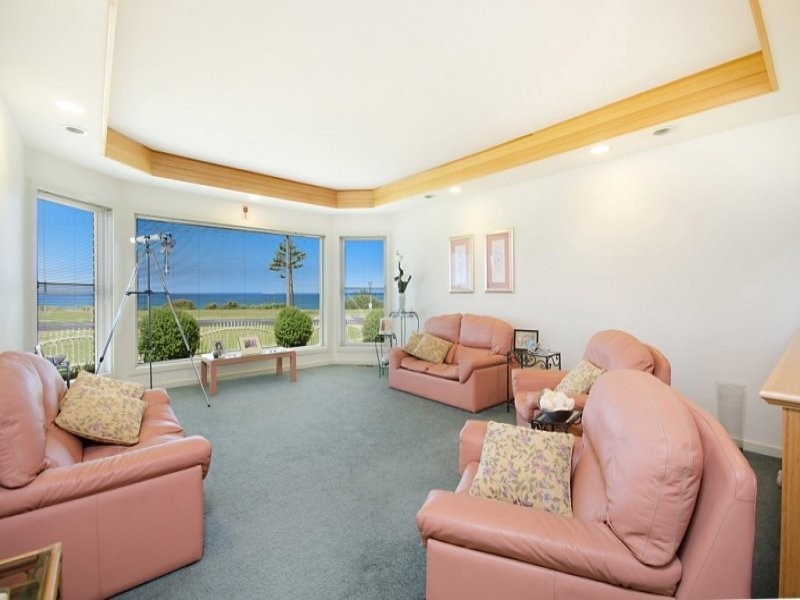 321 Hanlon Parade, Portland VIC 3305