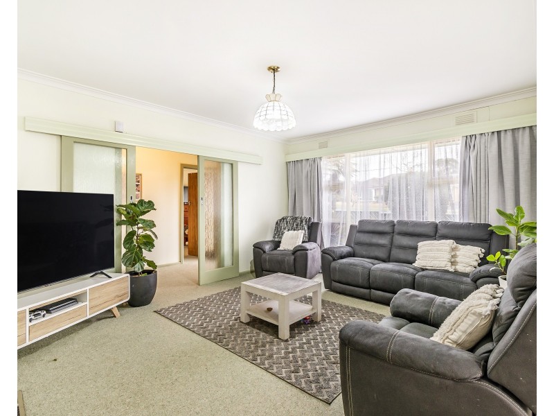 42 Avonmore Avenue, Portland VIC 3305