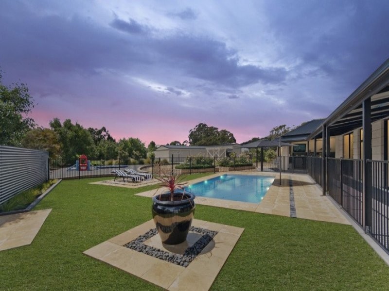 12 Murphys Road, Portland VIC 3305