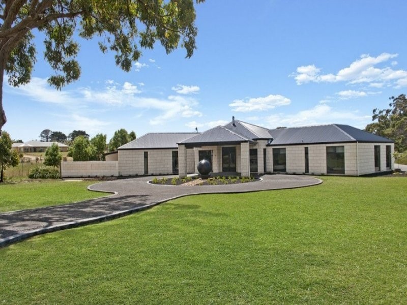 12 Murphys Road, Portland VIC 3305