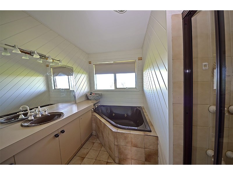 51 Westlakes Road, Portland VIC 3305