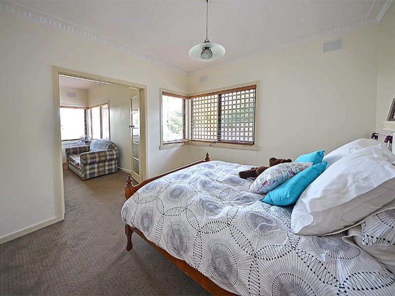 32 Waterford Avenue, Portland VIC 3305