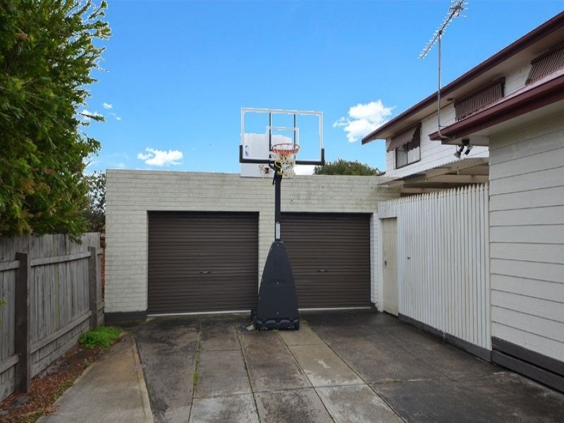 32 Waterford Avenue, Portland VIC 3305