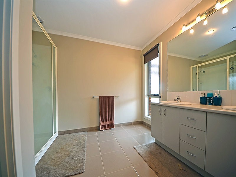 3 Westport Lane, Portland VIC 3305