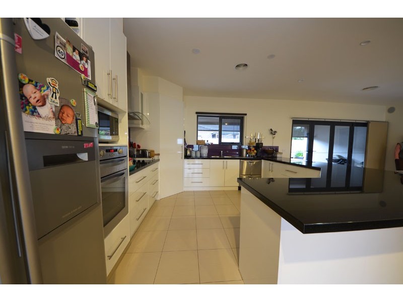 2 Sanford Court, Portland VIC 3305