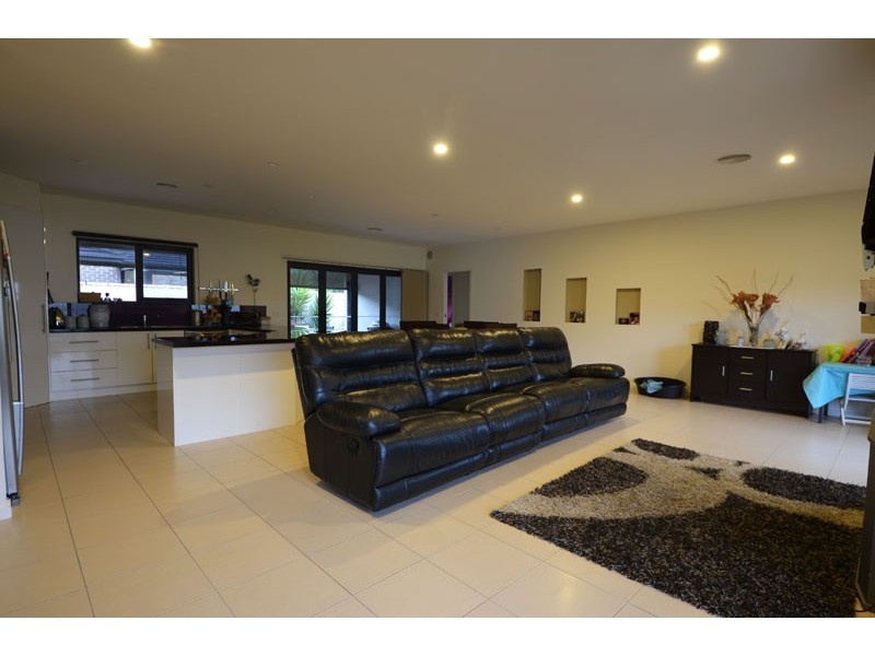 2 Sanford Court, Portland VIC 3305