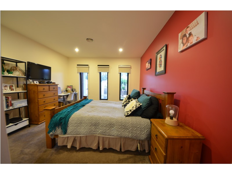 2 Sanford Court, Portland VIC 3305