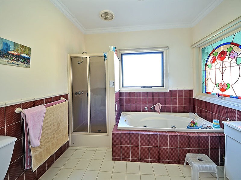 10 Whalers Court, Portland VIC 3305