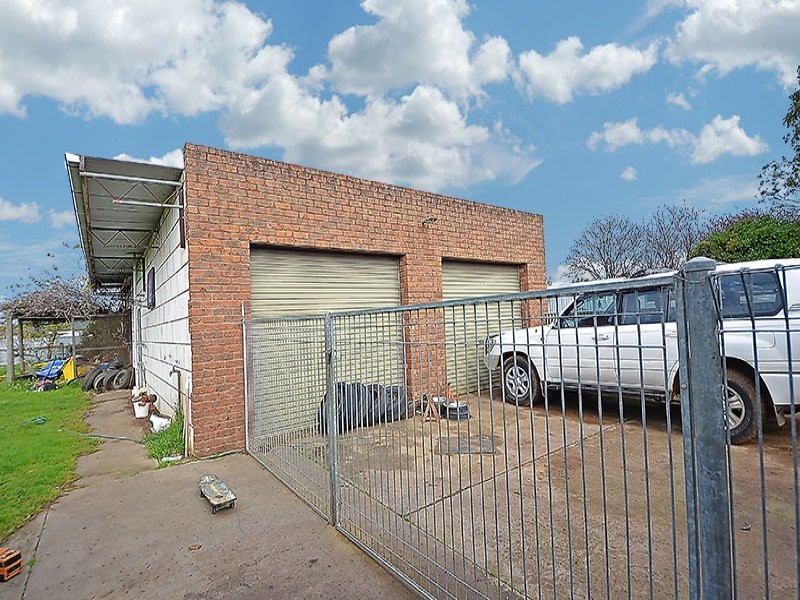 37 Lindsay Street, Heywood VIC 3304