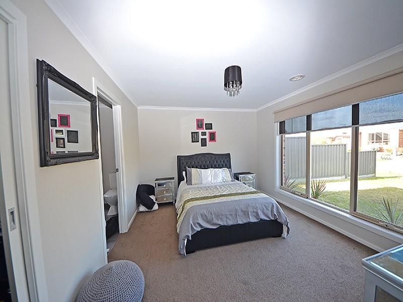 14 Madeira Close, Portland VIC 3305