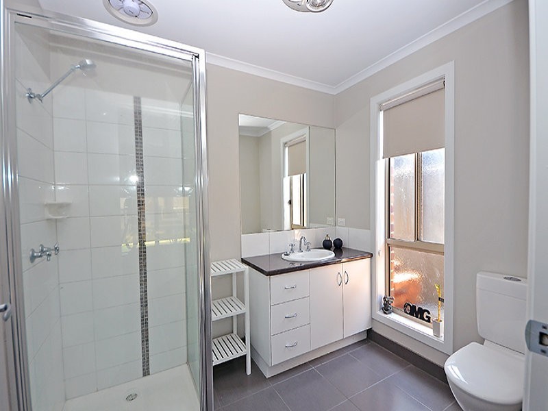 14 Madeira Close, Portland VIC 3305