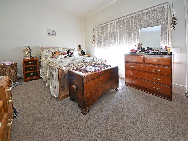 27 Silvester Street, Portland VIC 3305