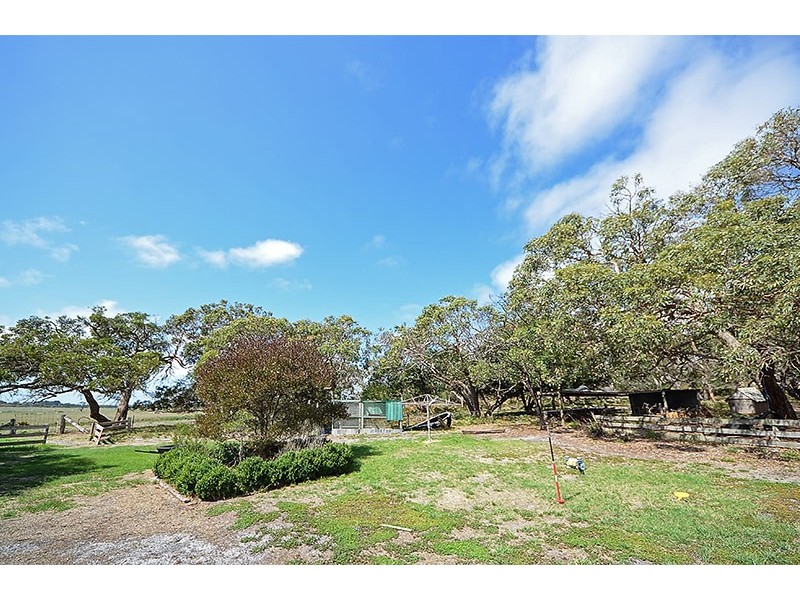 195 Oak Park Road, Portland VIC 3305