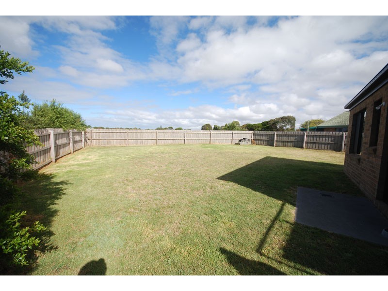 2 Tareel Court, Portland VIC 3305