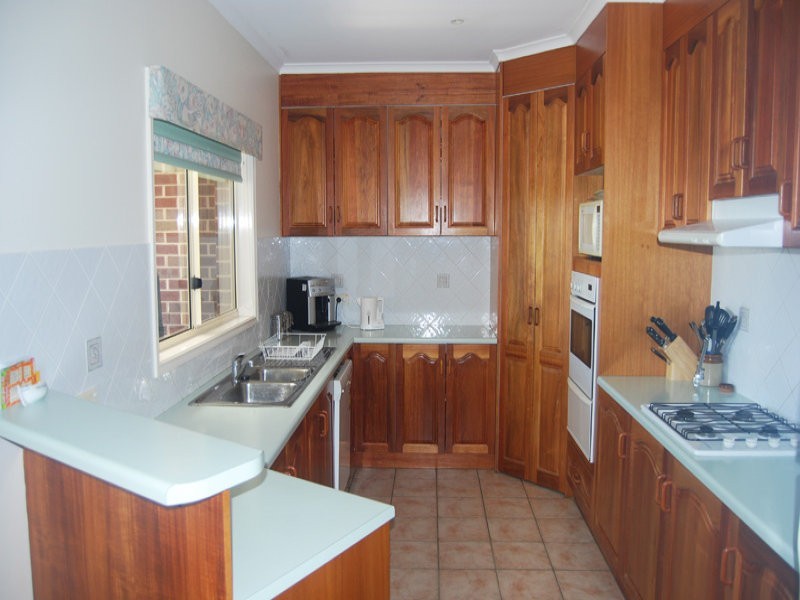 14 Burns Road, Portland VIC 3305