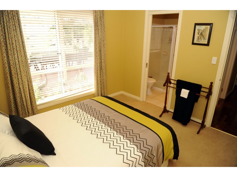 53 Caledonian Hill Road, Bolwarra VIC 3305