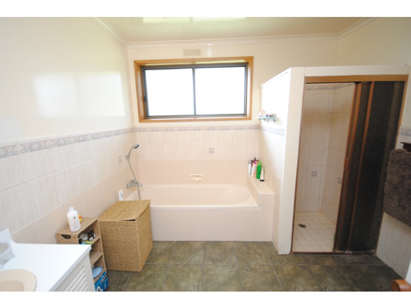 133 Bridgewater Road, Portland VIC 3305