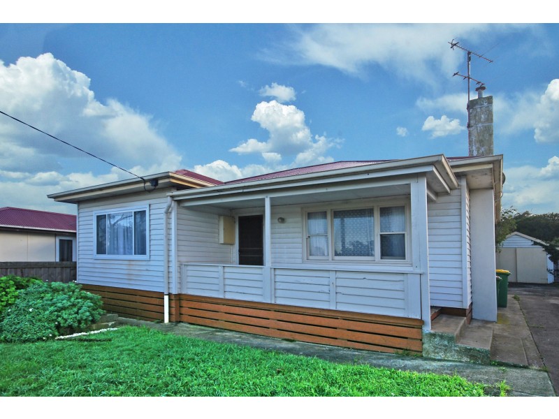 16 Learmonth Street, Portland VIC 3305
