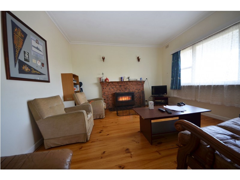 16 Learmonth Street, Portland VIC 3305