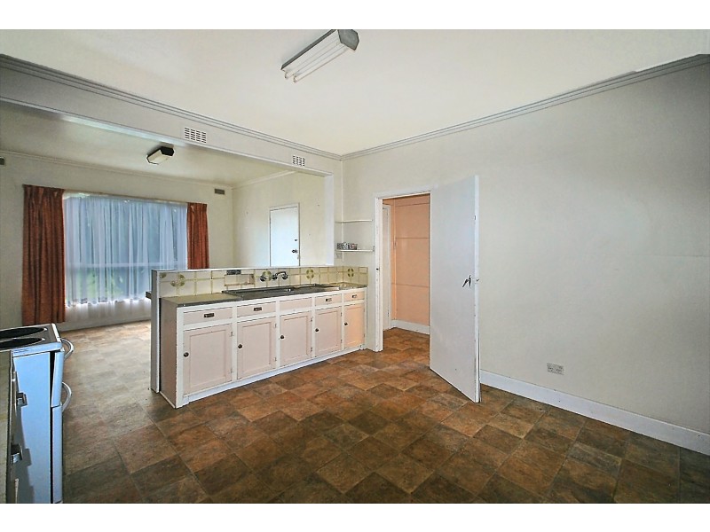 16 Learmonth Street, Portland VIC 3305