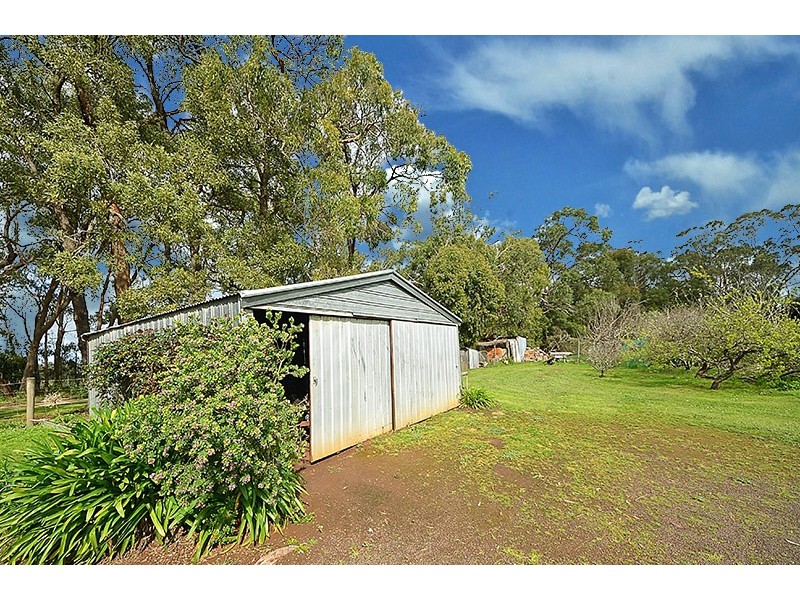12 Carmichael Road, Portland VIC 3305