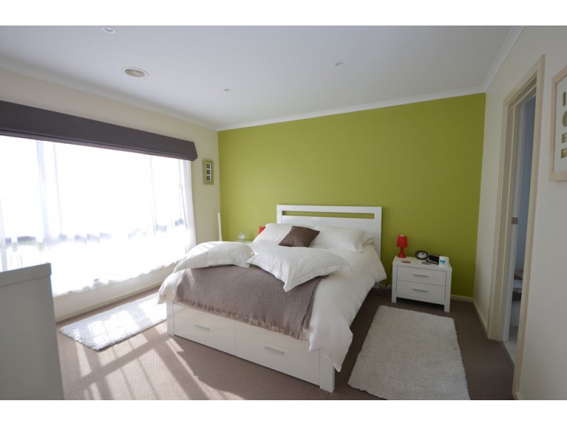 64 Learmonth Street, Portland VIC 3305