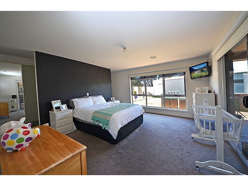 20 Atlantis Avenue, Portland VIC 3305