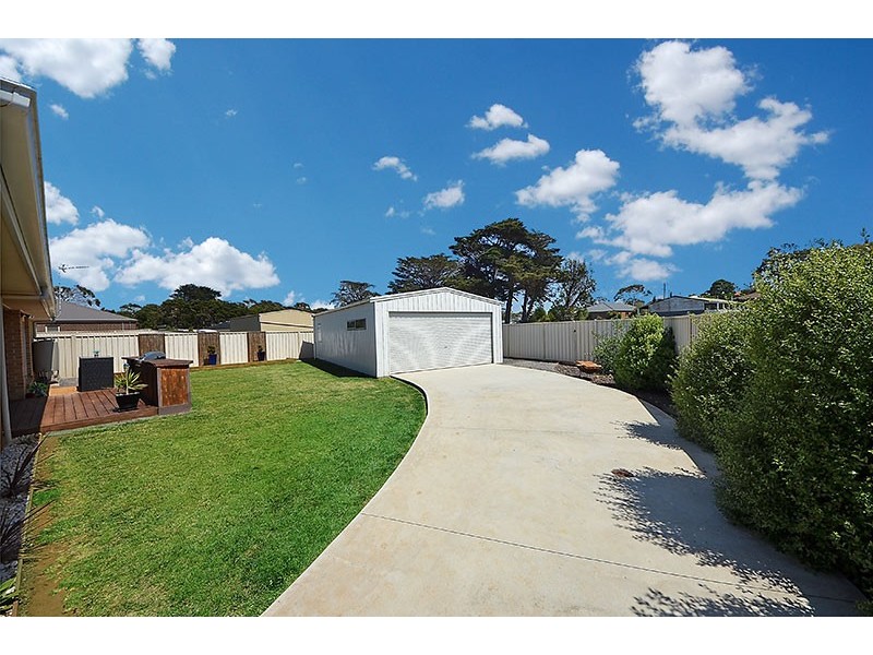 20 Atlantis Avenue, Portland VIC 3305