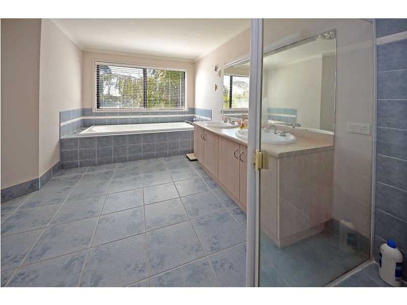 60-66 Cameron Street, Heywood VIC 3304