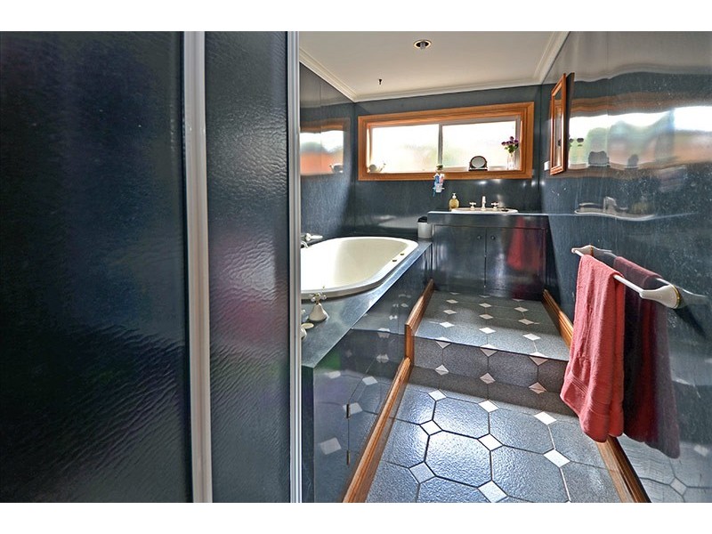 1 Curragh Court, Portland VIC 3305